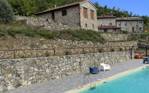 Borgo Antico, Pool, Barberino del Mugello: Piscina, Mobili Da Esterno, Ricorrere, Flagstone, Terme, Resort Citta ', Eco Hotel, Hacienda, Cobblestone, Villa