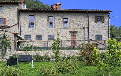 Borgo Antico, Pool, Barberino del Mugello: Lotto, Area Rurale, Estate, Villetta, Villaggio, Giardino, Agriturismo, Backyard, Prato, Landscaping