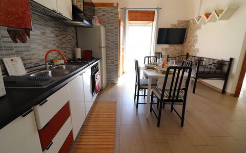 Galene'S Home: Mobilia, Pavimentazione, Interior Design, Pavimento, Sedia, Cucina & Sala Da Pranzo Tavolo, Tavolo, Camera, Cucina, Apparecchio Major