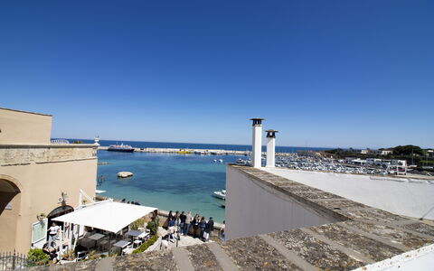 C-Home Historic House: Moto D'Acqua, Barca, Mare, Costiera E Morfologie Oceanic, Costa, Oceano, Barche E Nautica - Macchine E Materiali, Marina, Porto, Resort Citta '