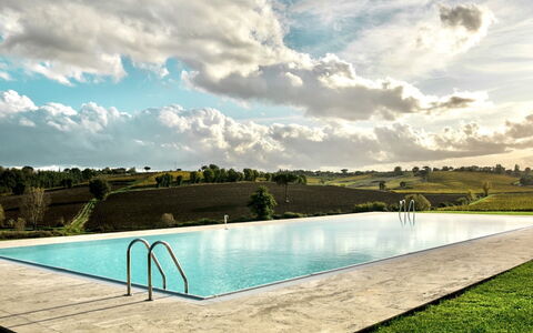 Loft Borgo Syrah: Blu, Piscina, Materiale Composito, Ricorrere, Mobili Da Esterno, Shade, Terme, Giochi D'Acqua, Resort Citta ', Eco Hotel