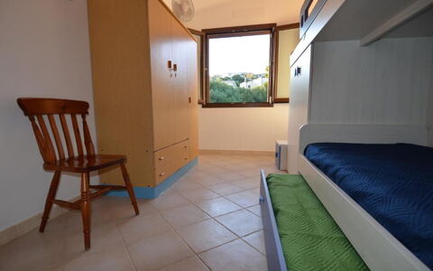 Appartamento Tamara, Budoni: Legna, Mobilia, Interior Design, Pavimento, Camera Da Letto, Pavimentazione, Letto, Camera, Appartamento, Casa