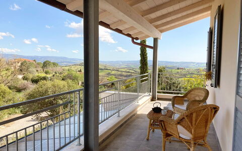 Villa Ombrone: Mobilia, Portico, Sedia, Balcone, Cucina & Sala Da Pranzo Tavolo, Soffitto, Shade, Color Legno, Mobili Da Esterno, Latifoglie