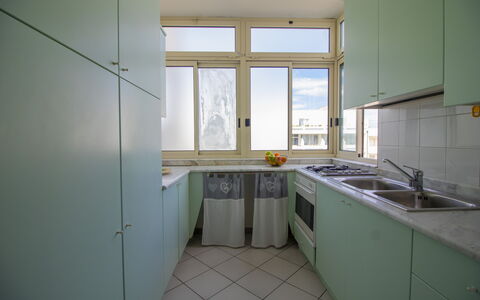 Anisia'S Home Otranto: Cucina, Elettrodomestico Da Cucina, Apparecchio Major, Interior Design, Controsoffitto, Pavimentazione, Cabinetry, Pavimento, Camera, Lavandino Della Cucina
