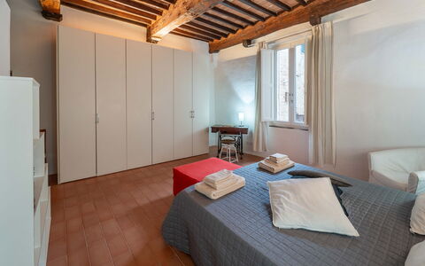 Le Loggine del Pignatello Apartment, Siena City: Parete, Interior Design, Mobilia, Pavimentazione, Pavimento, Soffitto, Camera Da Letto, Camera, Appartamento, Letto