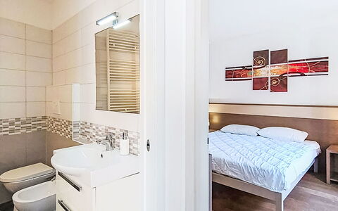Antica Corte: Interior Design, Pavimento, Pavimentazione, Letto, Camera Da Letto, Mobilia, Soffitto, Camera, Appartamento, Telaio Del Letto