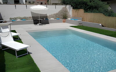 La Corte di Marga - Casa Gustet: Piscina, Giardino, Tempo Libero, Materiale Composito, Backyard, Landscaping, Ricorrere, Giochi D'Acqua, Shade