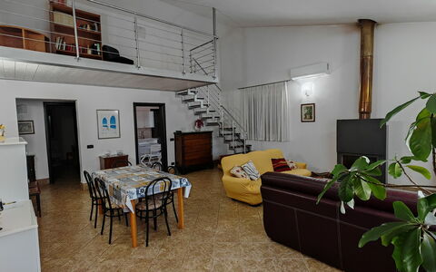 Villa del Monte: Interior Design, Mobilia, Pavimentazione, Pavimento, Camera, Soffitto, Appartamento, Casa, Soggiorno, Sedia