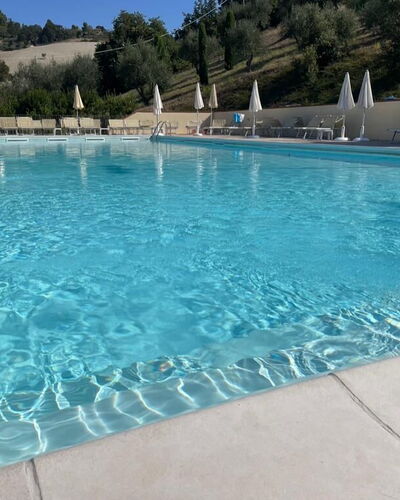 Serafini Holiday Home: Piscina, Mobili Da Esterno, Materiale Composito, Ricorrere, Lettino, Terme, Sedia, Resort Citta ', Eco Hotel, Hotel