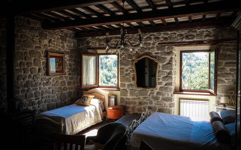 Agriturismo Arcera: Parete, Camera Da Letto, Letto, Mobilia, Lenzuolo, Interior Design, Bedding, Telaio Del Letto, Camera, Soffitto