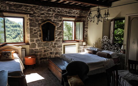 Agriturismo Arcera: Parete, Camera Da Letto, Mobilia, Letto, Bedding, Camera, Lenzuolo, Telaio Del Letto, Soffitto, Latifoglie