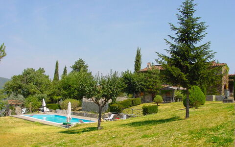 Casa Chimera: Albero, Piscina, Giardino, Eco Hotel, Estate, Hacienda, Agriturismo, Landscaping, Prato