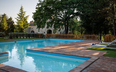 Maison Badia a Passignano: Piscina, Ricorrere, Giochi D'Acqua, Hacienda, Estate, Terme, Eco Hotel, Shade, Mobili Da Esterno, Resort Citta '