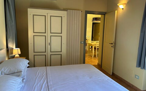 Casa Stella Serena, Casole D'Elsa, Pool: Mobilia, Letto, Interior Design, Camera Da Letto, Pavimento, Legna, Pavimentazione, Lenzuolo, Bedding, Camera