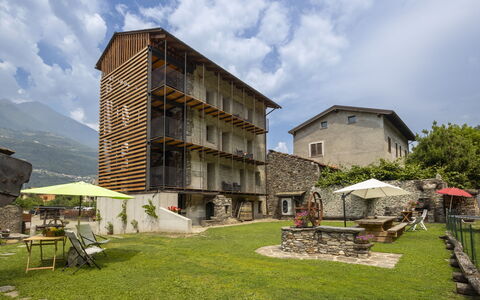 Valtellina 646: Urban Design, Balcone, Villetta, Pendenza, Cortile, Paesino Di Montagna