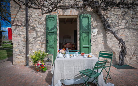 Preseglie Lake Garda: Mobilia, Mobili Da Esterno, Tavolo, Tavolo Esterno, Sedia, Porta, Giardino, Primavera, Cucina & Sala Da Pranzo Tavolo, Shade