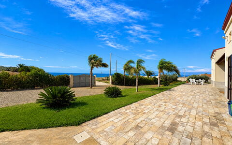 Villa Marzia: Blu, Mare, Oceano, Landscaping, Flagstone, Passerella, Costa, Shade, Tropici