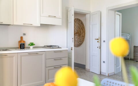 Casale Oleandro Marino: Mobilia, Interior Design, Legna, Controsoffitto, Pavimentazione, Cabinetry, Cucina, Elettrodomestico Da Cucina, Camera, Apparecchio Major