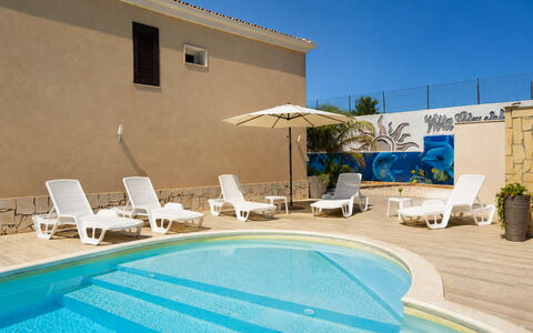 Villa Giugiola: Piscina, Ricorrere, Mobili Da Esterno, Hotel, Ombrello, Shade, Eco Hotel, Lettino, Resort Citta ', Estate