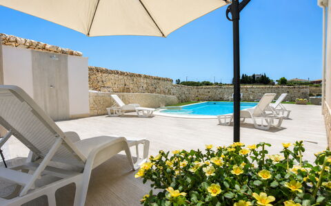 Villa Giugiola: Piscina, Mobili Da Esterno, Ricorrere, Hotel, Villa, Resort Citta '