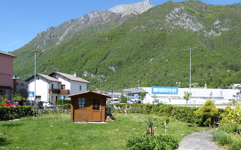 House Angy: Geografia Montane, Montagna, Collina, Highland, Paesaggio, Catena Montuosa, Hill Station, Area Rurale, Villaggio, Valle