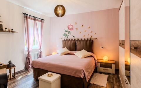 La Casetta di Lulù: Mobilia, Interior Design, Letto, Camera Da Letto, Pavimento, Pavimentazione, Legna, Lenzuolo, Camera, Bedding