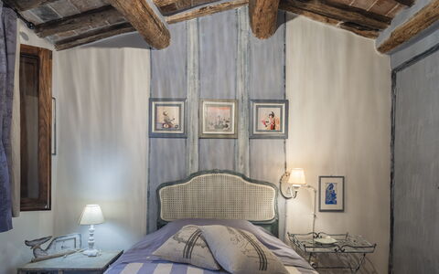 La Casa del Grillo Parlante: Mobilia, Camera Da Letto, Interior Design, Legna, Biancheria, Letto, Tessile, Lenzuolo, Bedding, Casa