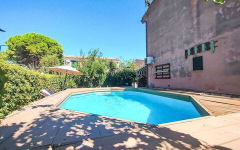 Last Sun Roccella: Blu, Piscina, Materiale Composito, Ricorrere, Hacienda, Eco Hotel, Giochi D'Acqua, Landscaping, Shade, Estate