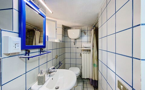 Lucia e Francesco: Interior Design, Camera, Soffitto, Appartamento, Idraulico Fixture, Idraulico, Hotel, Alluminio