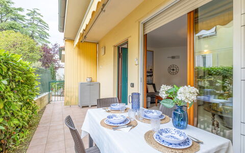 Corte Marina Apartment: Casa, Appartamento, Porta, Pianta Della Casa, Balcone, Vaso Di Fiori, Hotel, Villa