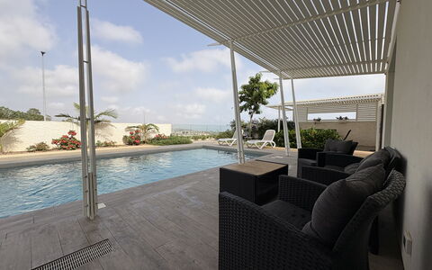 A Casa di Chica: Mobili Da Esterno, Piscina, Ricorrere, Shade, Sedia, Lettino, Eco Hotel, Terrazza, Balcone, Pianta Della Casa