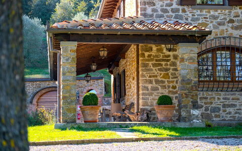 Villa la Guardiola: Casa, Tetto, Villetta, Casa, Porta, Giardino, Estate, Agriturismo, Brick, Prato