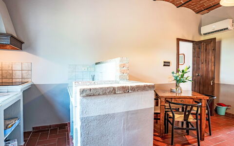 Grosseto 830: Pavimentazione, Interior Design, Soffitto, Pavimento, Mobilia, Controsoffitto, Camera, Cucina, Color Legno, Piastrella