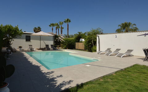 Villa Benvenuti al Sud: Piscina, Ricorrere, Mobili Da Esterno, Shade, Materiale Composito, Lettino, Eco Hotel, Tempo Libero, Hacienda