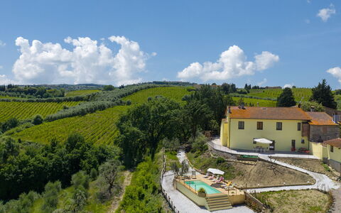 Villa i Fiori: Estate, Eco Hotel, Mobili Da Esterno, Sedia, Villa, Piscina, Ricorrere, Agriturismo, Resort Citta ', Backyard