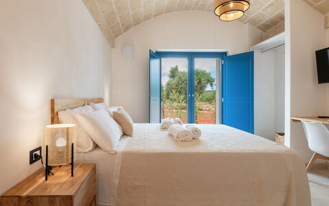 Tenuta Emma: Camera Da Letto, Interior Design, Casa, Telaio Del Letto, Letto, Bedding, Soffitto, Lenzuolo, Biancheria, Materasso