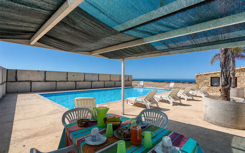 L'Oasi di Salvo: Blu, Piscina, Ricorrere, Hotel