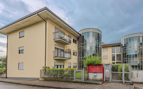 Nala: Appartamento, Condominio, Parcheggio, Balcone
