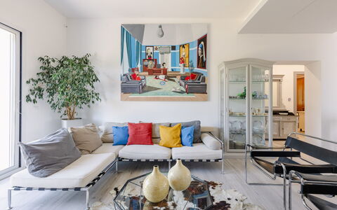 Art&Sea House: Mobilia, Interior Design, Divano, Pavimentazione, Parete, Pavimento, Soggiorno, Tavolo, Camera, Appartamento