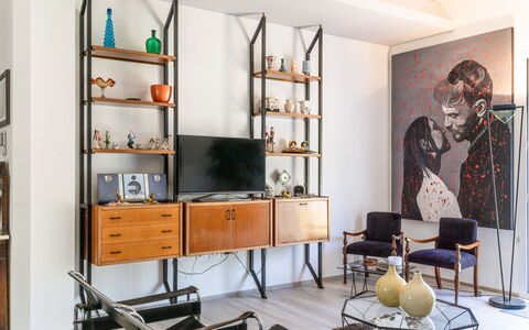 Art&Sea House: Mobilia, Interior Design, Parete, Pavimentazione, Pavimento, Illuminazione, Cornice, Camera, Soggiorno, Casa