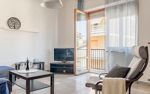 Casa Acquamarina: Mobilia, Interior Design, Pavimentazione, Pavimento, Legna, Camera, Soffitto, Illuminazione, Appartamento, Soggiorno