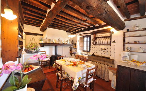 Oliveta: Mobilia, Tavolo, Interior Design, Cucina & Sala Da Pranzo Tavolo, Sedia, Pianta Della Casa, Sala Da Pranzo, Vaso Di Fiori, Design, Cabinetry