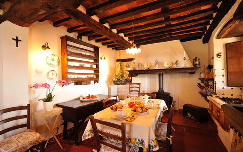 Oliveta: Mobilia, Interior Design, Legna, Soffitto, Pavimentazione, Tavolo, Illuminazione, Camera, Cucina & Sala Da Pranzo Tavolo, Sala Da Pranzo