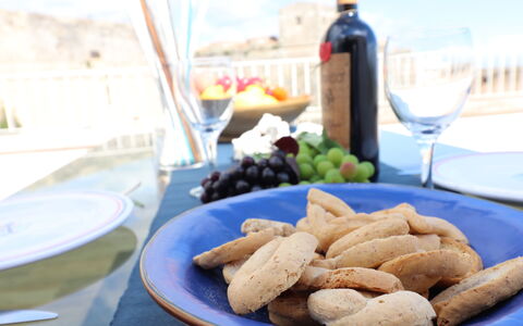 Sveva: Cibo, Tavola, Ingrediente, Cibo Da Mangiare Con Le Mani, Serveware, Dishware, Piatto