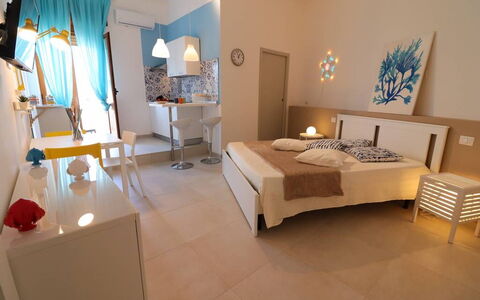 Casa Maya a Otranto: Mobilia, Interior Design, Pavimentazione, Pavimento, Camera, Soffitto, Camera Da Letto, Sedia, Appartamento, Letto