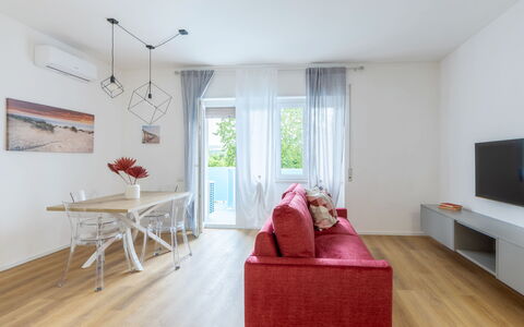 Suite Pineta: Interior Design, Pavimentazione, Mobilia, Pavimento, Pavimento In Legno, Legna, Camera, Soffitto, Soggiorno, Divano