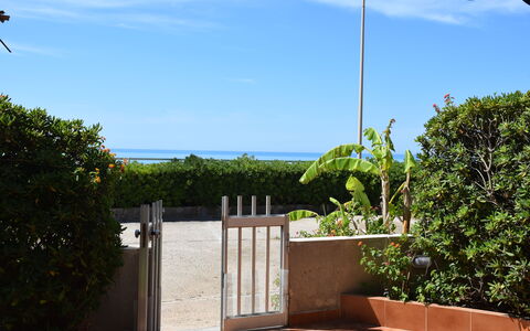 Il Favollo: Vaso Di Fiori, Shade, Mare, Oceano, Giardino, Landscaping, Pianta Della Casa, Recinzione, Eco Hotel