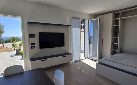Villa Pineta della Rovere: Mobilia, Appartamento, Interior Design, Pavimento, Camera, Mare, Soggiorno, Sedia, Scaffalature