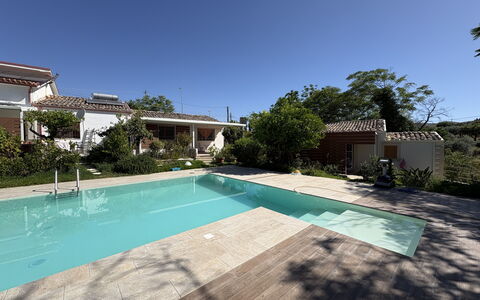 La Dimora di Artemide: Piscina, Ricorrere, Materiale Composito, Eco Hotel, Shade, Hacienda, Giochi D'Acqua, Estate, Villa, Tempo Libero
