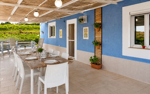 Villa le 2 Emme: Mobilia, Tavolo, Sedia, Cucina & Sala Da Pranzo Tavolo, Interior Design, Mobili Da Esterno, Tavolo Esterno, Sala Da Pranzo, Terrazza, Pianta Della Casa